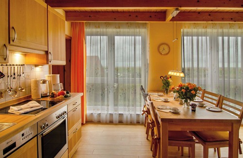 Spiekeroog Apartment | Apartment 'Haus Admiral - Fewo Südwind' with Sea View, Private Terrace and Wi-Fi