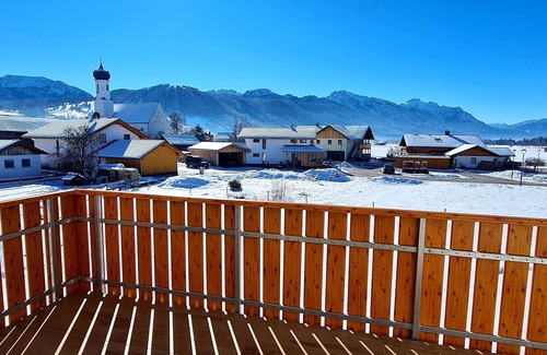 Halblech Apartment | Apartment Hipp No. 3 - 90m² new building on the 1st floor with balcony and mountain view in a top location