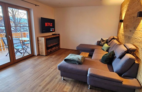 Halblech Apartment | Apartment Hipp No. 9 - 74m² new building on the 1st floor with balcony and mountain view