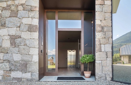 Lagundo Apartment | Apartment Hofer Hof TSCHIGAT with Mountain View, Wi-Fi & Terrace