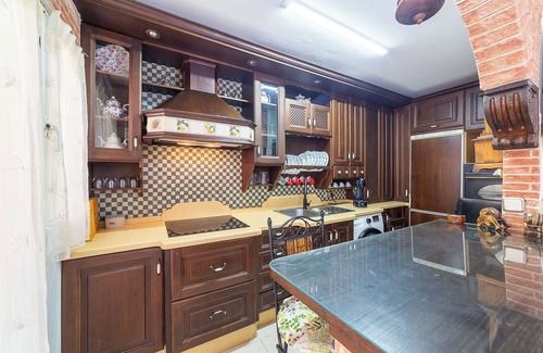 Roquetas de Mar Apartment | Apartment "Holiday" with Sea View, Shared Garden & Wi-Fi