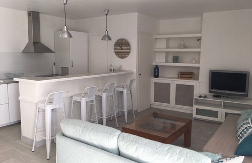 Arradon Apartment | Apartment-House Garden level