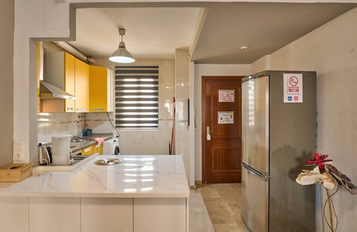 Lucena Apartment | Apartment 'Huerto' with Private Terrace, Wi-Fi and Air Conditioning