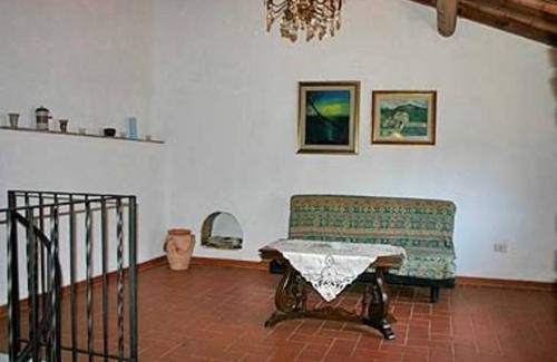 Massa Marittima Apartment | Apartment immersed in the green of the Maremma