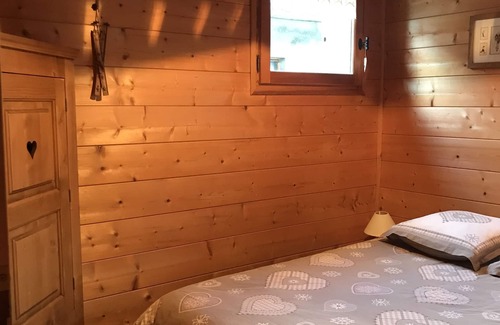 Sixt-Fer-a-Cheval Apartment | Apartment in a chalet in the mountains in Sixt Fer A Cheval