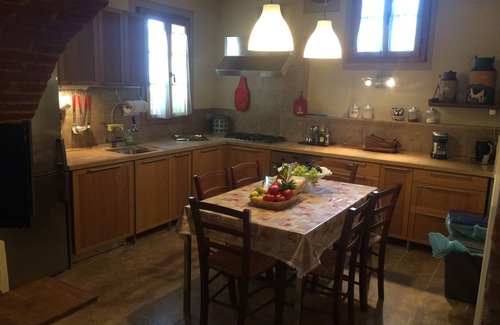 Palaia House | Apartment in a quiet medieval village