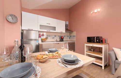Funtana Apartment | Apartment in a single house surrounded by nature, close to the beach