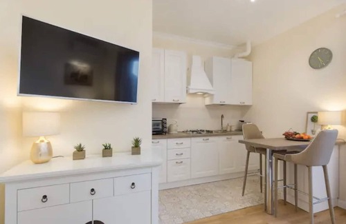 Baveno House | Apartment in Baveno with Lake Maggiore Views