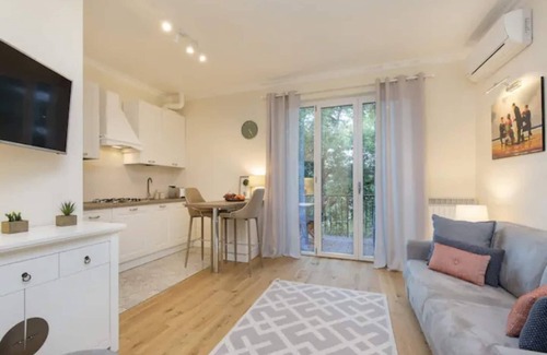 Baveno House | Apartment in Baveno with Lake Maggiore Views