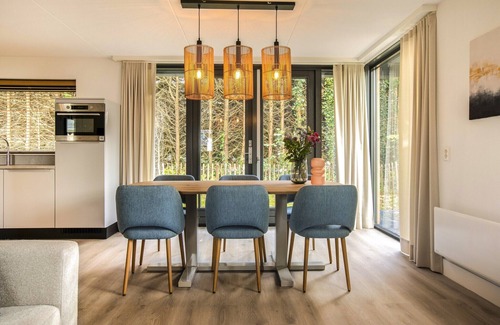 Municipality of Hellevoetsluis Apartment | Apartment in Cape Helius by the Waterside