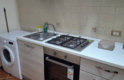 Naples Apartment | Apartment in capodichino 5 minutes from the airport and 10 minutes from the station