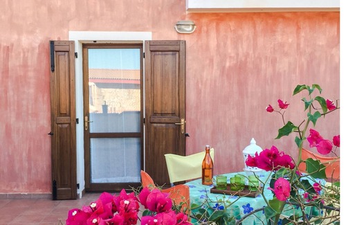 Olia Speciosa Apartment | APARTMENT IN CASTIADAS BETWEEN SEA AND MOUNTAINS