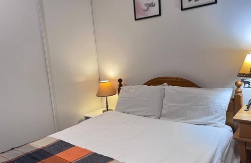 Dickson Apartment | Apartment in Centre Canberra for 1 - 3 guests