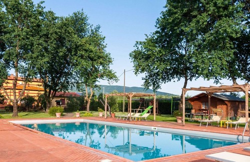 Pian di Sco Villa | Apartment in country house in olive grove with fenced pool and soccer field