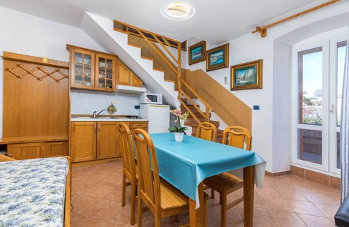 Cres Apartment | Apartment in Cres near the Beach