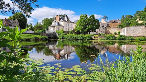 Chateaubriant Apartment | Apartment in Downtown