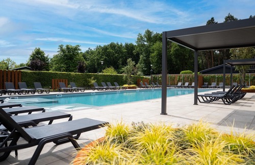 Municipality of Veldhoven Ski Chalet | Apartment in Eindhoven Near City Center