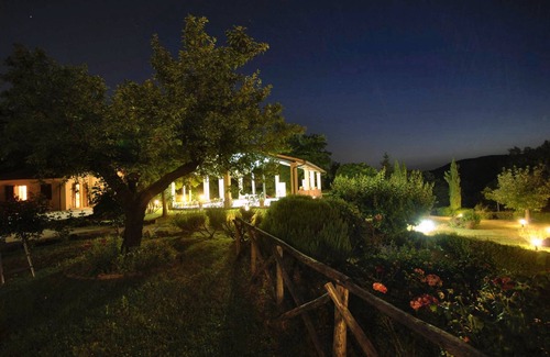 Assisi Apartment | Apartment in Farm House in the poppies close to Assisi
