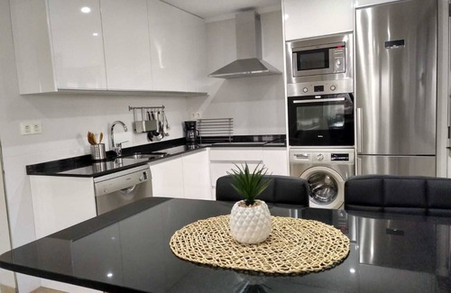 Gijon Apartment | Apartment in first line of the San Lorenzo beach