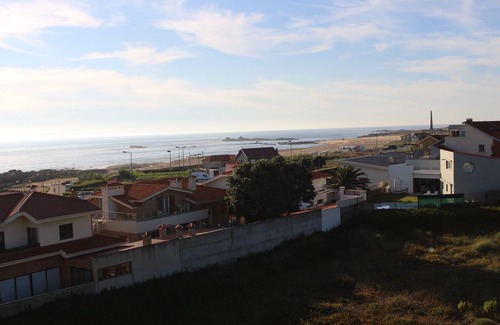 Perafita Apartment | Apartment in Leça da Palmeira T2 with pool and facing the sea.