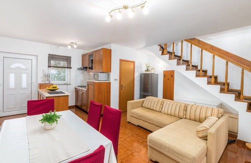 Liznjan Apartment | Apartment in Ližnjan near Bora Beach