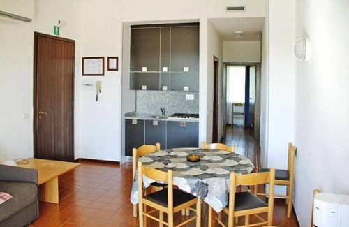 Moniga del Garda Apartment | Apartment in Moniga del Garda with balcony