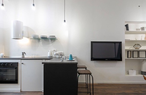 Lorenteggio Apartment | Apartment in Milan with 1 bedroom that can accommodate 2
