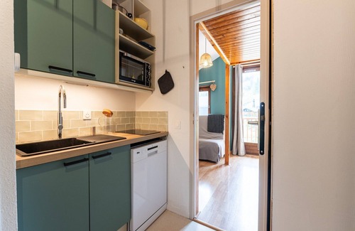 Les Esserts Apartment | Apartment in Morillon near Ski Resort