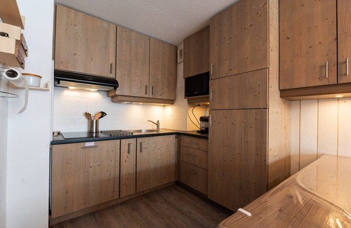 Les Esserts Apartment | Apartment in Morillon with Pool & Mountain Views