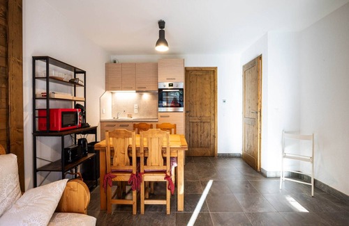 Morillon Apartment | Apartment in Morillon with Mountain Views