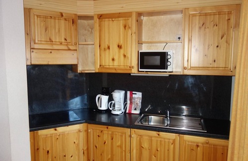 Saint-Pierre-de-Clages Apartment | Apartment in Nendaz Near Ski Lift