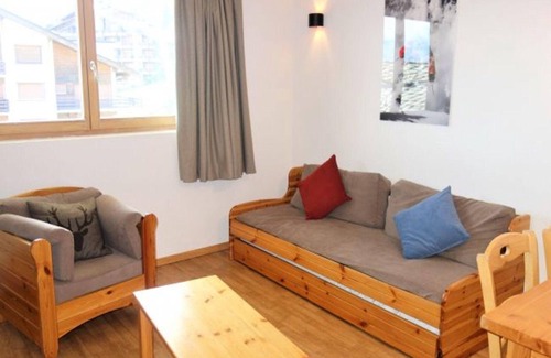 Saint-Pierre-de-Clages Apartment | Apartment in Nendaz Near Ski Lift