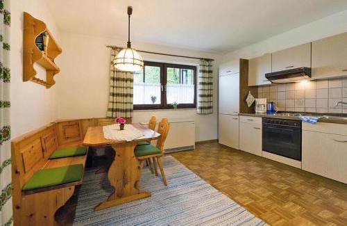 Neuschoenau Apartment | Apartment in Neuschönau near Treetop Path