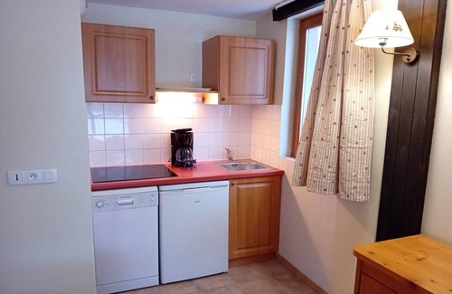 Termignon Apartment | Apartment in Northern Alps with balcony