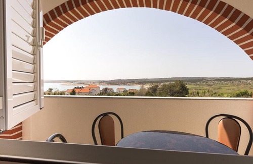 Caska Apartment | Apartment in Novalja with sea view, terrace, air conditioning, Wi-Fi (3565-1)
