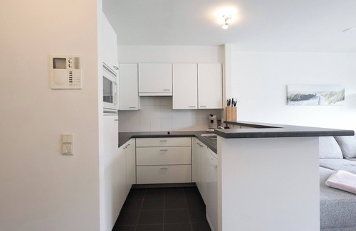 Oostduinkerke-Bad Apartment | Apartment in Oostduinkerke near the Coast
