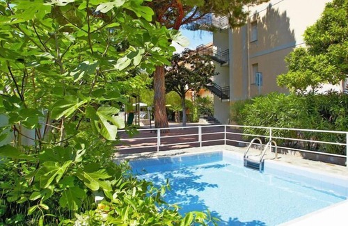 Pietra Ligure Hotel | Apartment in Pietra Ligure with garden