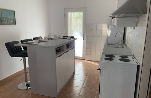 Rabac Apartment | Apartment in Rabac (Labin), Iris, capacity 4 + 1