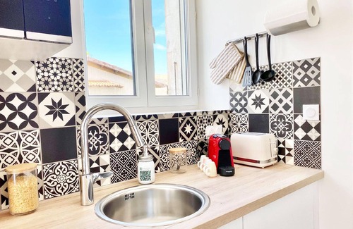 Rochefort Apartment | Apartment in Rochefort with Garden and Terrace