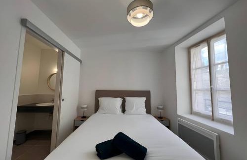 Ballon-Saint-Mars Apartment | Apartment in Saint-Mars near Le Mans Events