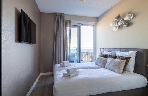 Sint-Annaland Apartment | Apartment in Sint-Annaland with Beach Access