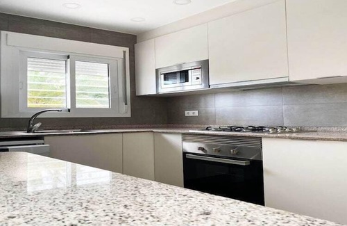 Peniscola Apartment | Apartment in Spain with Balcony and Parking