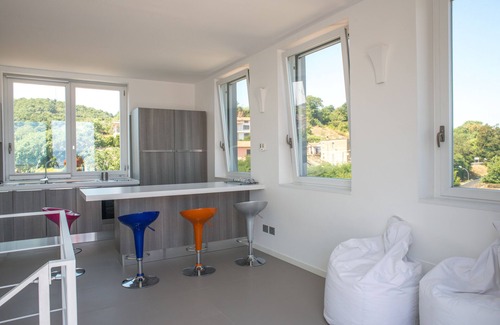 Marta Apartment | Apartment in stately villa with direct access to Lake Bolsena