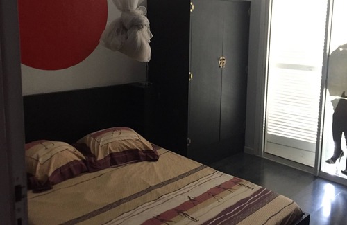Saint-Denis Apartment | Apartment in the heart of the city