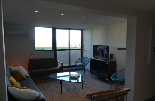 Giens Apartment | Apartment in villa