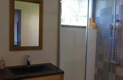 Giens Apartment | Apartment in villa