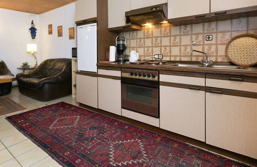 Winnen Apartment | Apartment in Winnen near forest