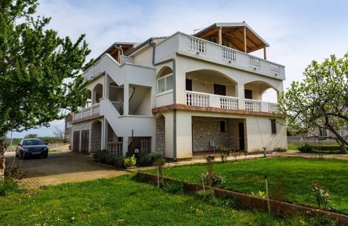 Zaton Apartment | Apartment in Zaton (Zadar) with Terrace, Air condition, WIFI, Washing machine (4814-6)