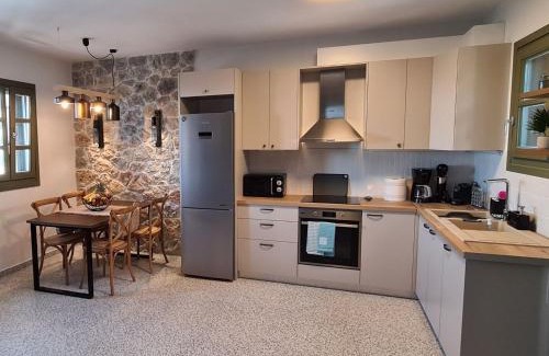 Lagoudi Zia House | Apartment in Zia with terrace