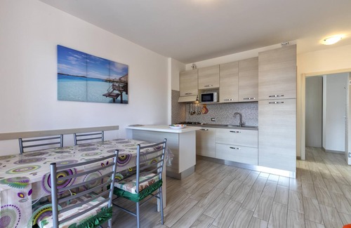 La Pietraia Apartment | Apartment “Ionio” close to the Beach with A/C, Balcony & Terrace